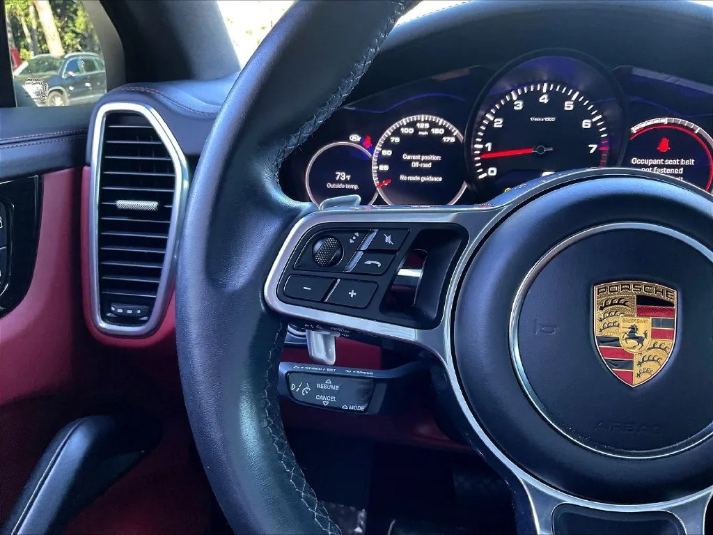 Porsche Cayenne photo 9