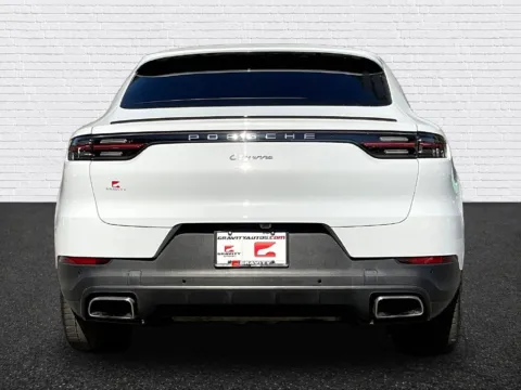 More photos of 2022 Porsche Cayenne Coupe at Gravity Autos Roswell, GA
