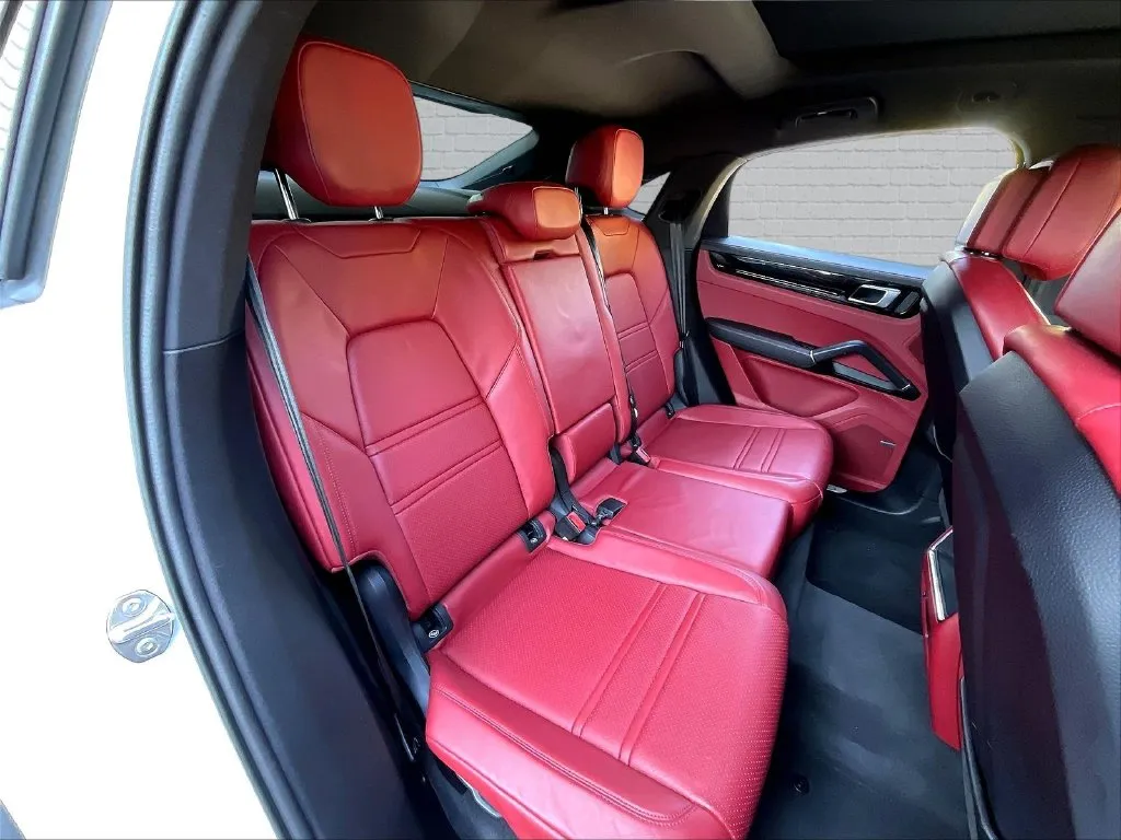 Porsche Cayenne photo 20