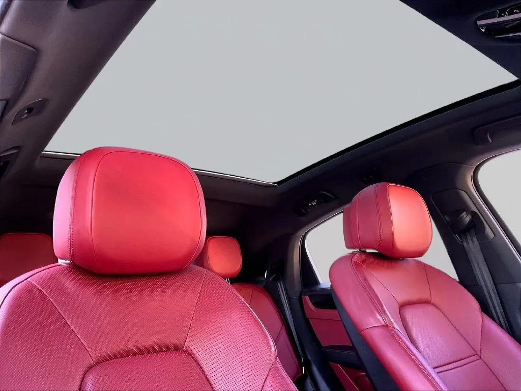 Porsche Cayenne photo 22