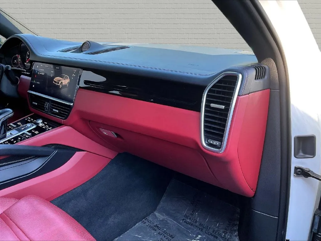 Porsche Cayenne photo 21