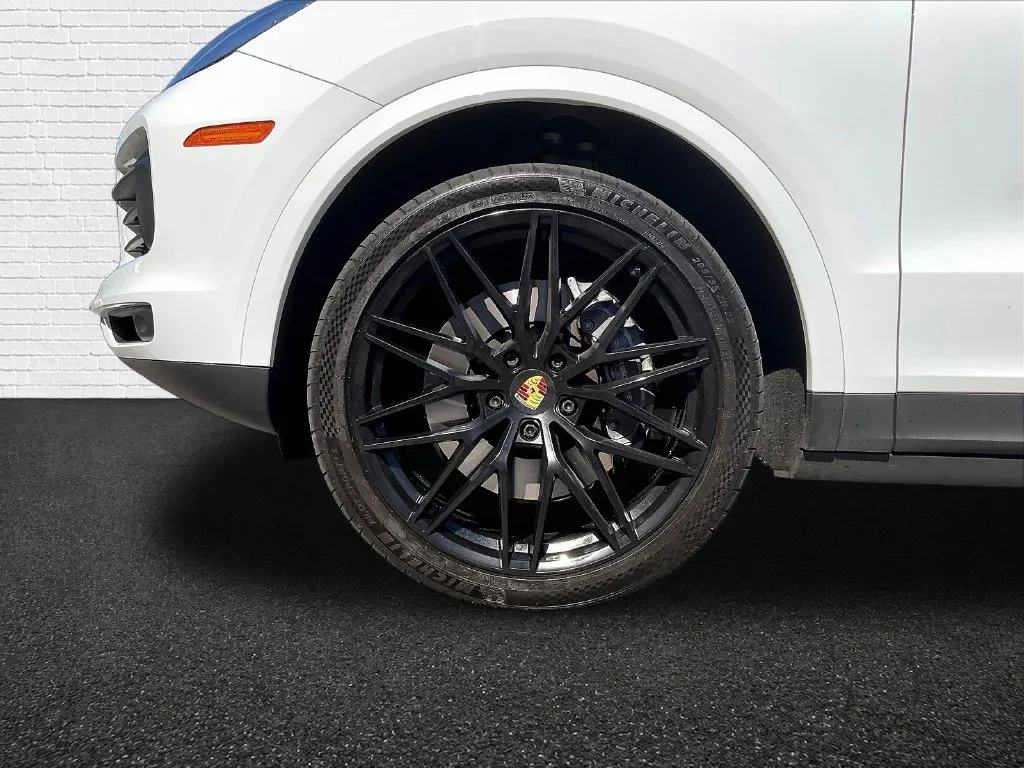 Porsche Cayenne photo 26