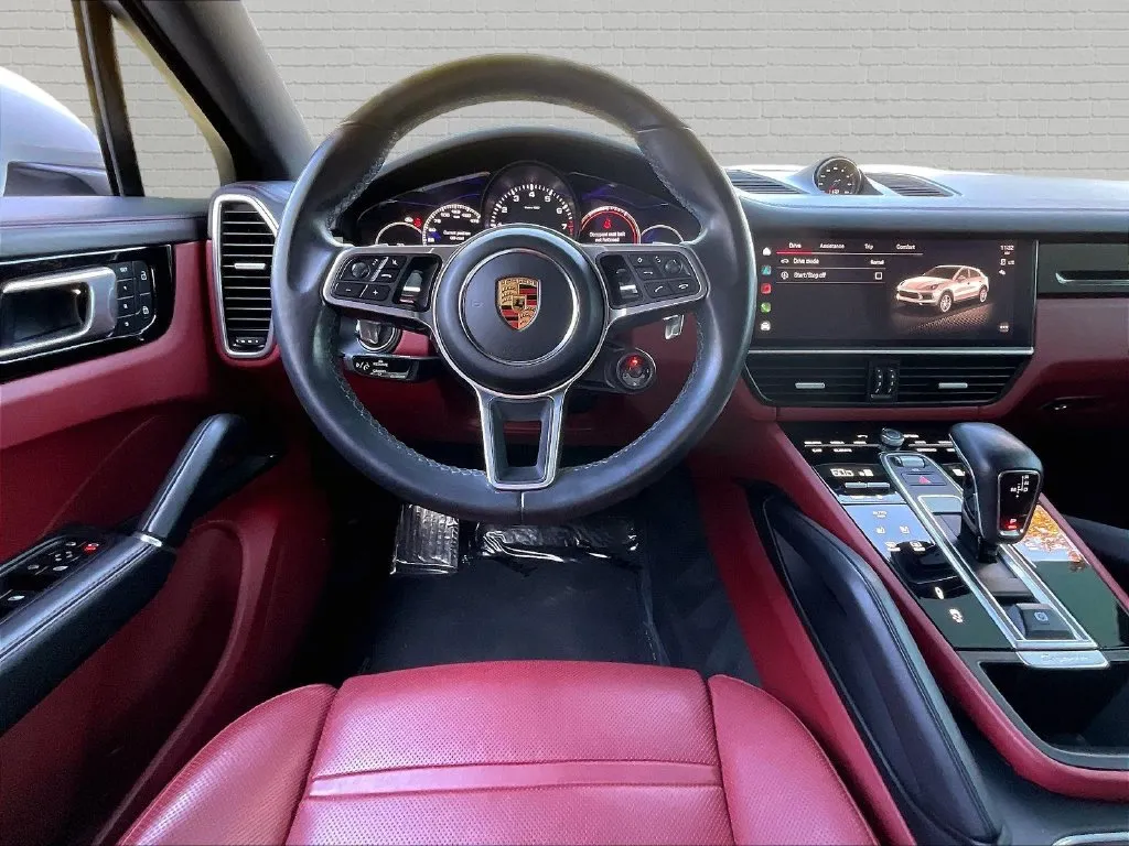 Porsche Cayenne photo 7