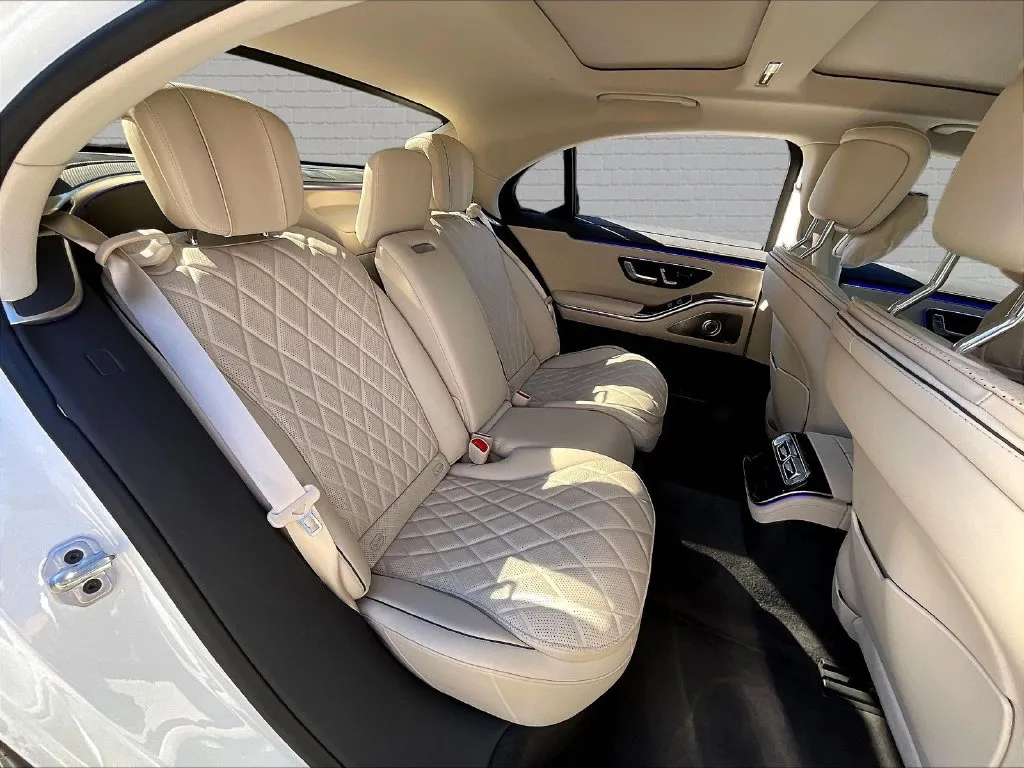 Mercedes-Benz S-Class photo 21