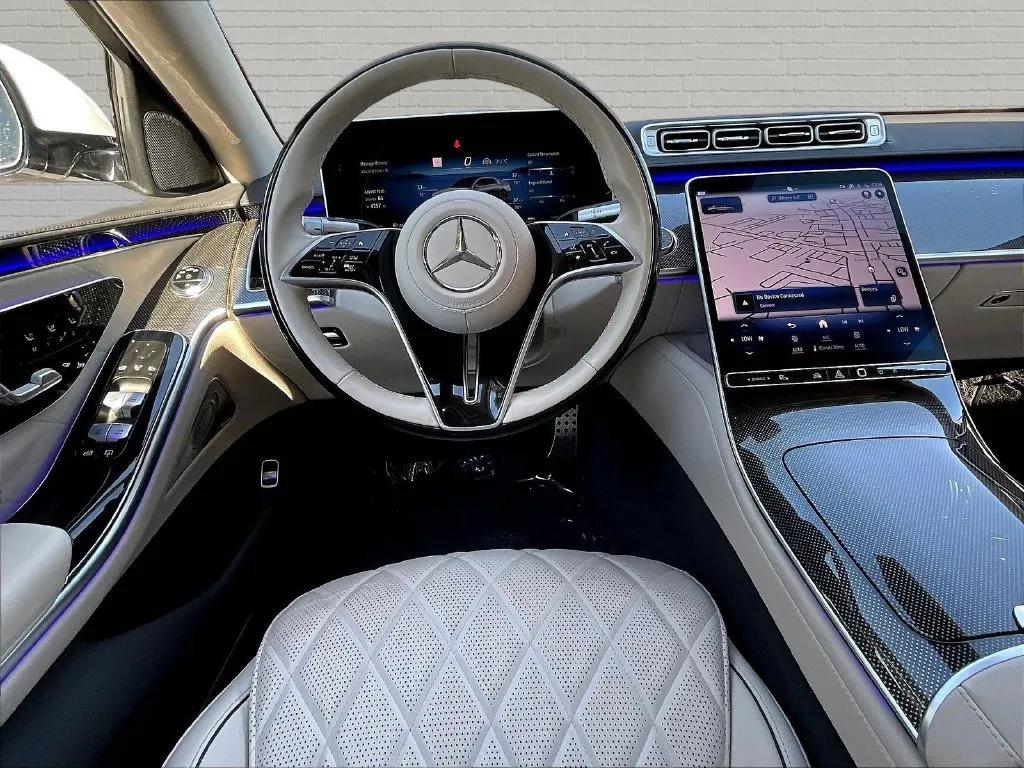 Mercedes-Benz S-Class photo 8