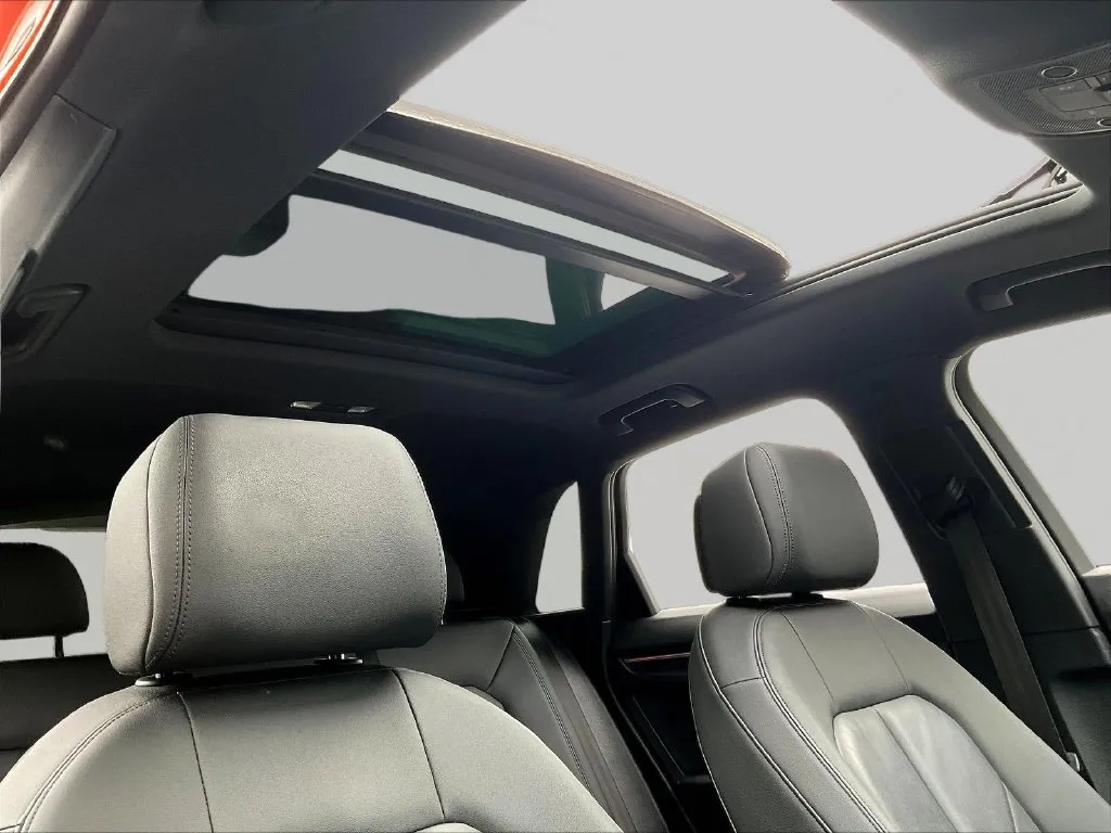 Audi Q3 photo 21