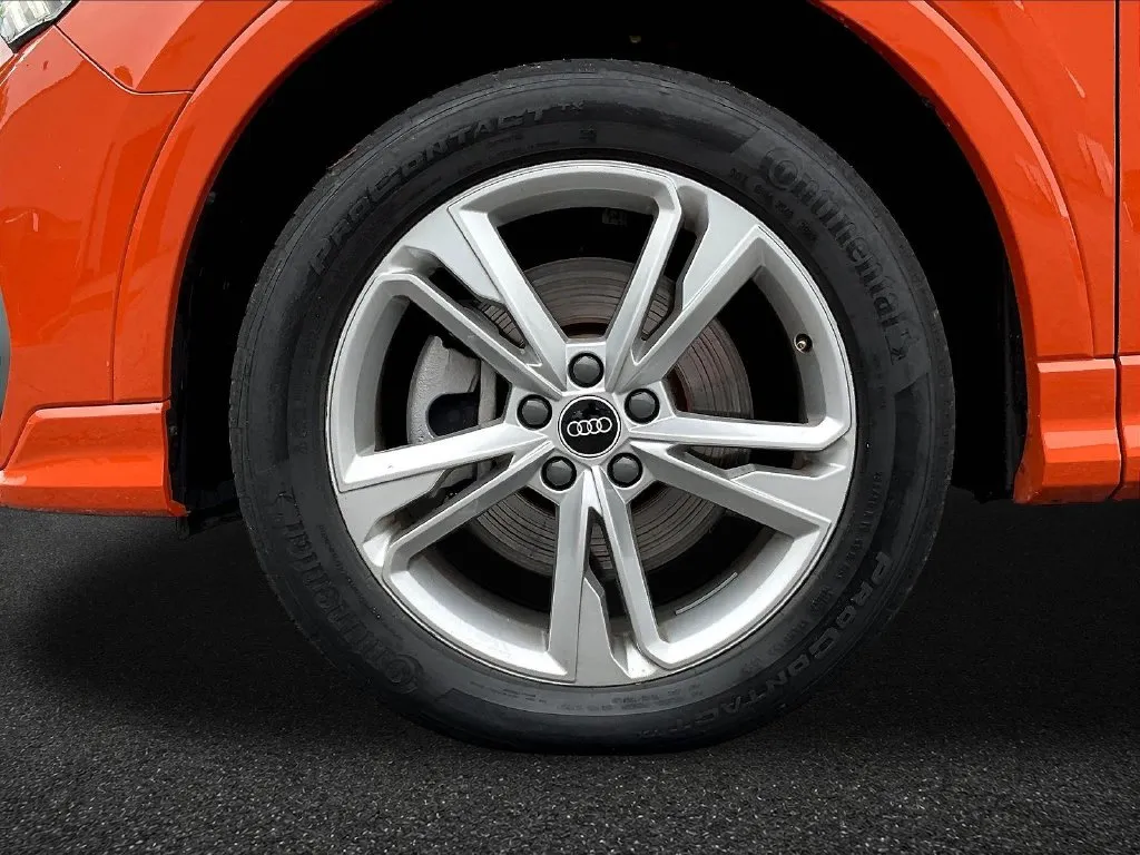 Audi Q3 photo 25