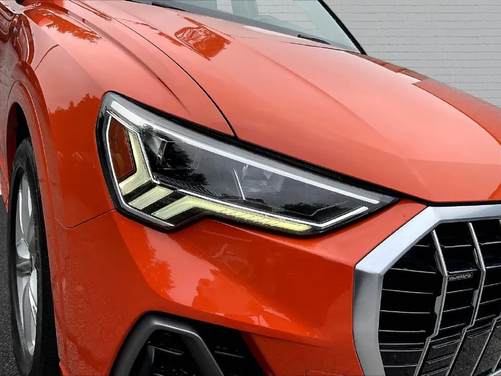 Audi Q3 photo 24