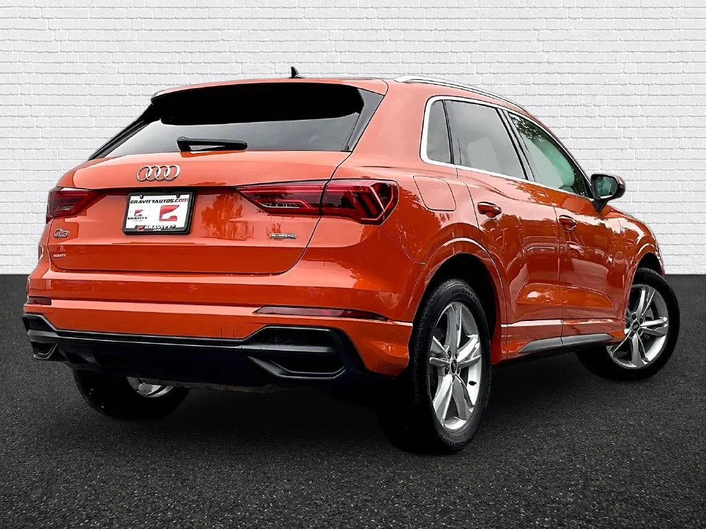 Audi Q3 photo 6
