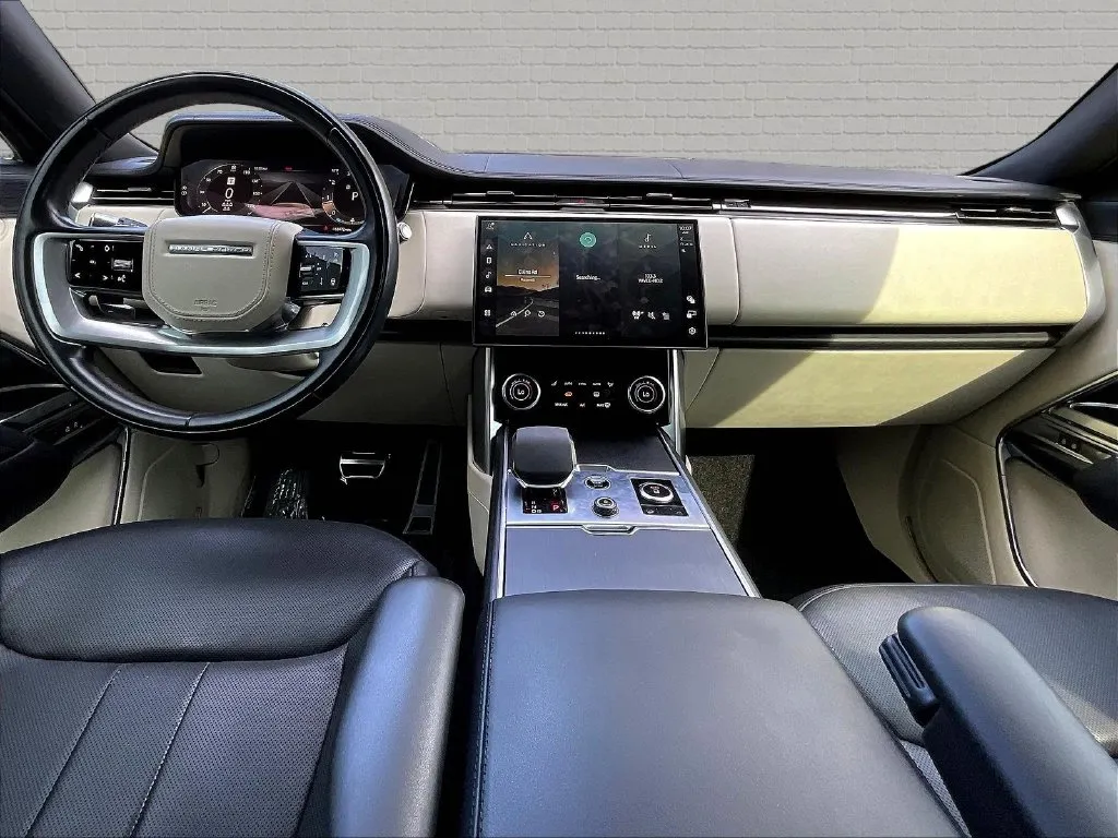 Land Rover Range Rover photo 7