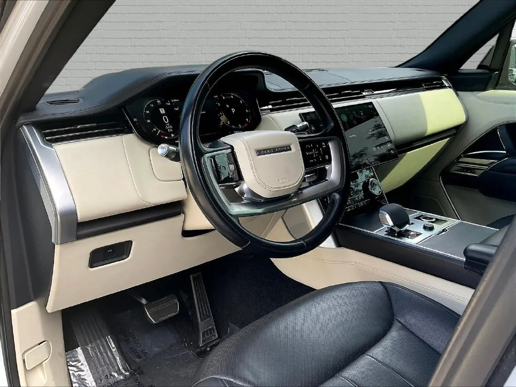 Land Rover Range Rover photo 13