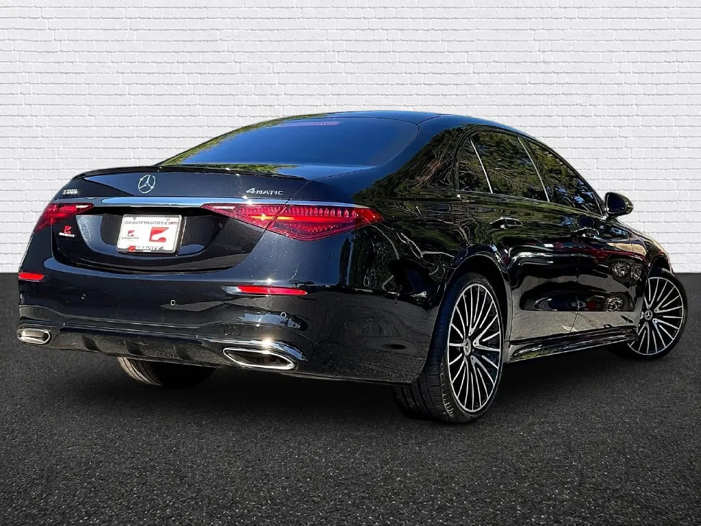 Mercedes-Benz S-Class photo 5