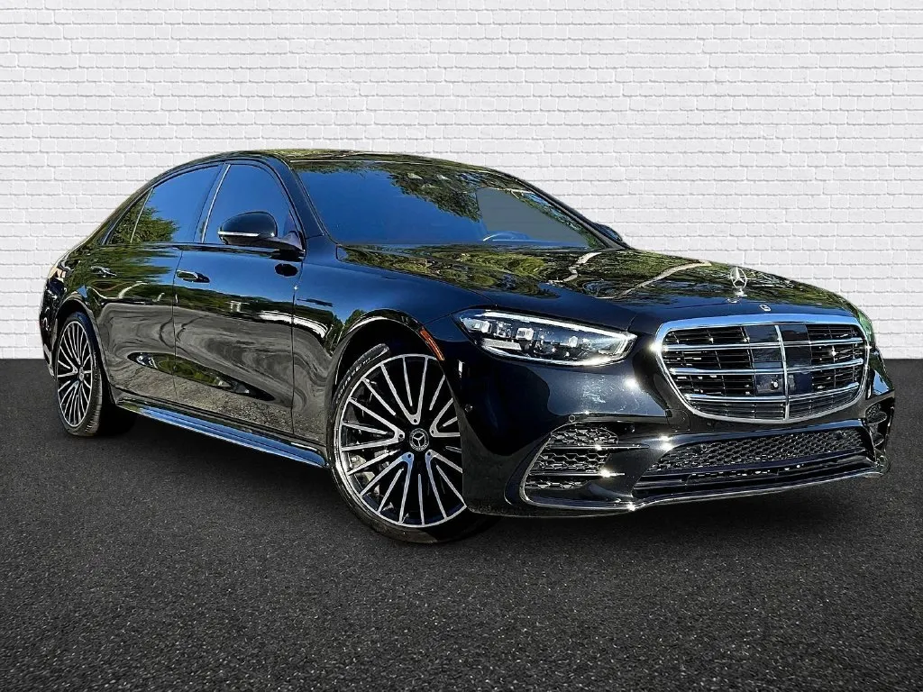 Mercedes-Benz S-Class photo 3
