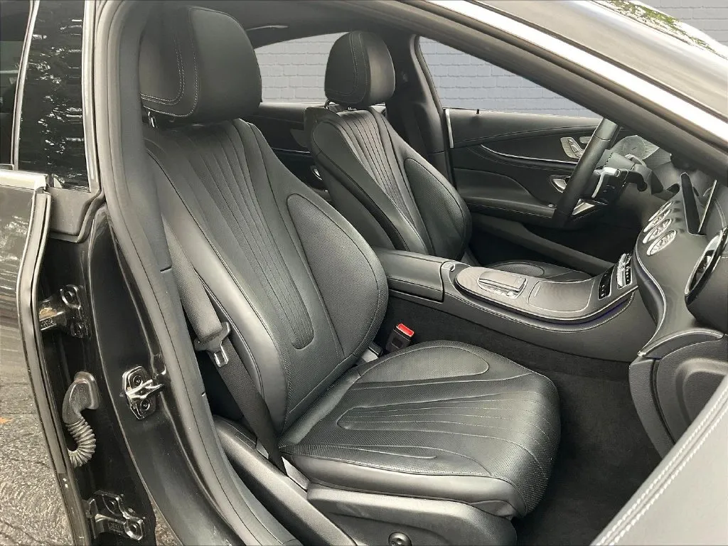 Mercedes-Benz CLS photo 20