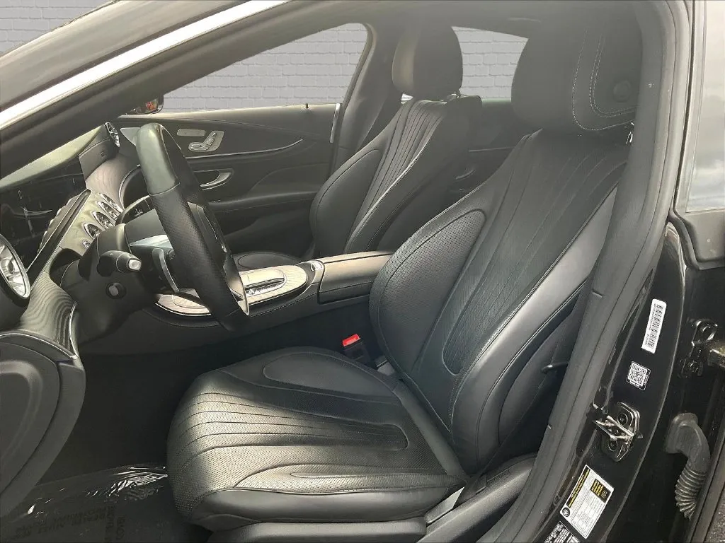 Mercedes-Benz CLS photo 13