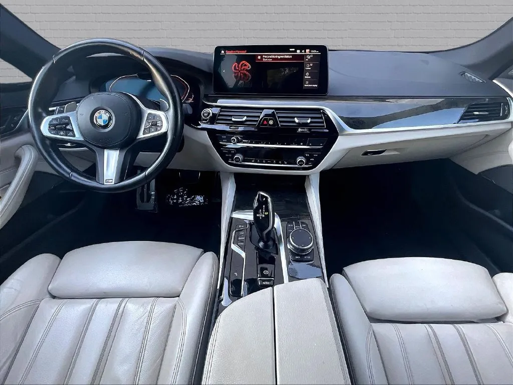 BMW 5 Series photo 7