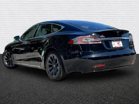 More photos of 2020 Tesla Model S Performance at Gravity Autos Roswell, GA