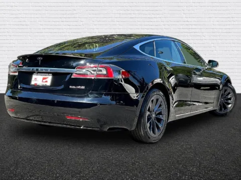 More photos of 2020 Tesla Model S Performance at Gravity Autos Roswell, GA