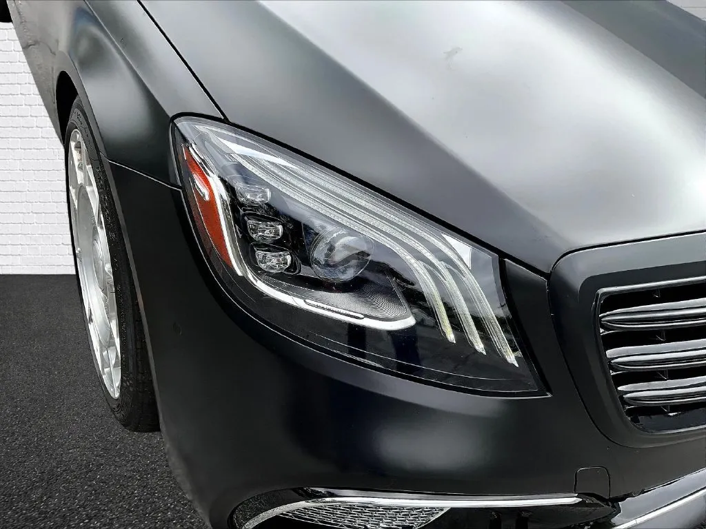 Mercedes-Benz S-Class photo 15
