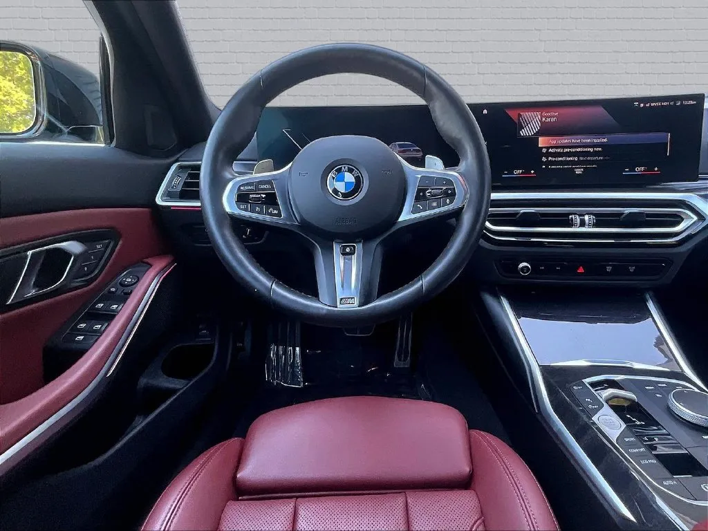 BMW 3 Series photo 5