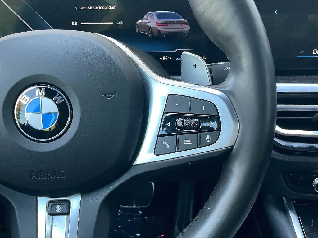 BMW 3 Series photo 8