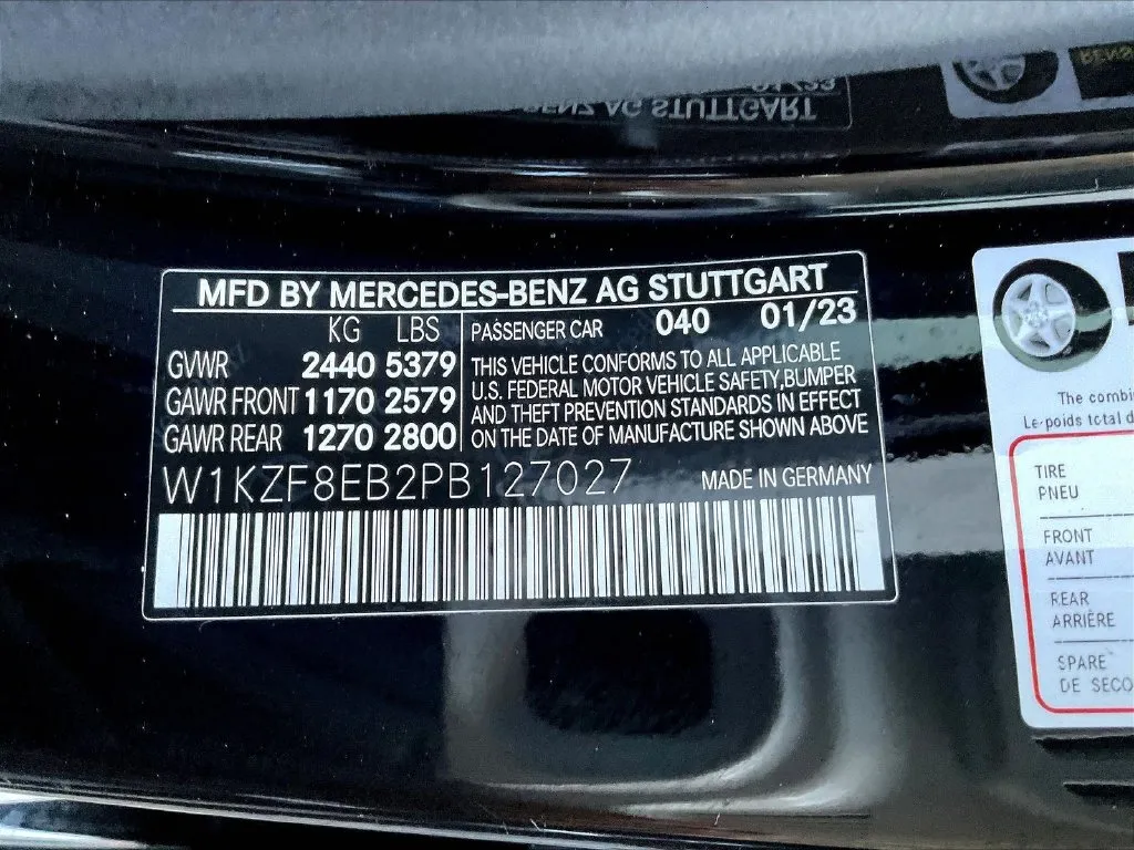 Mercedes-Benz E-Class photo 12