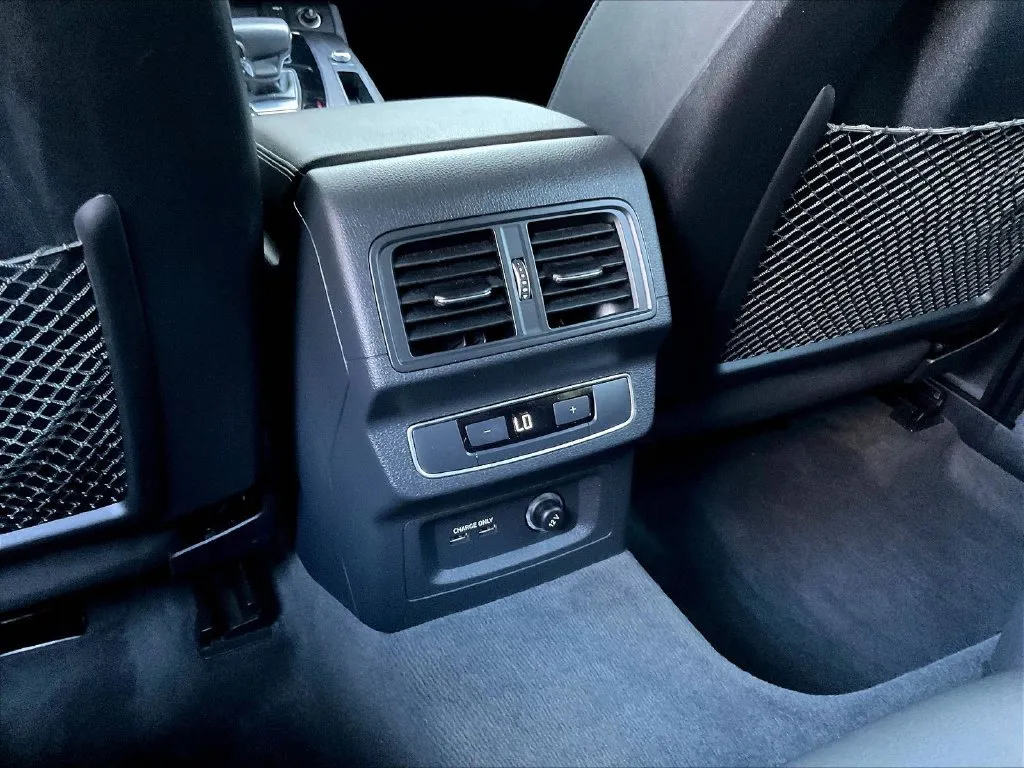 Audi Q5 photo 9