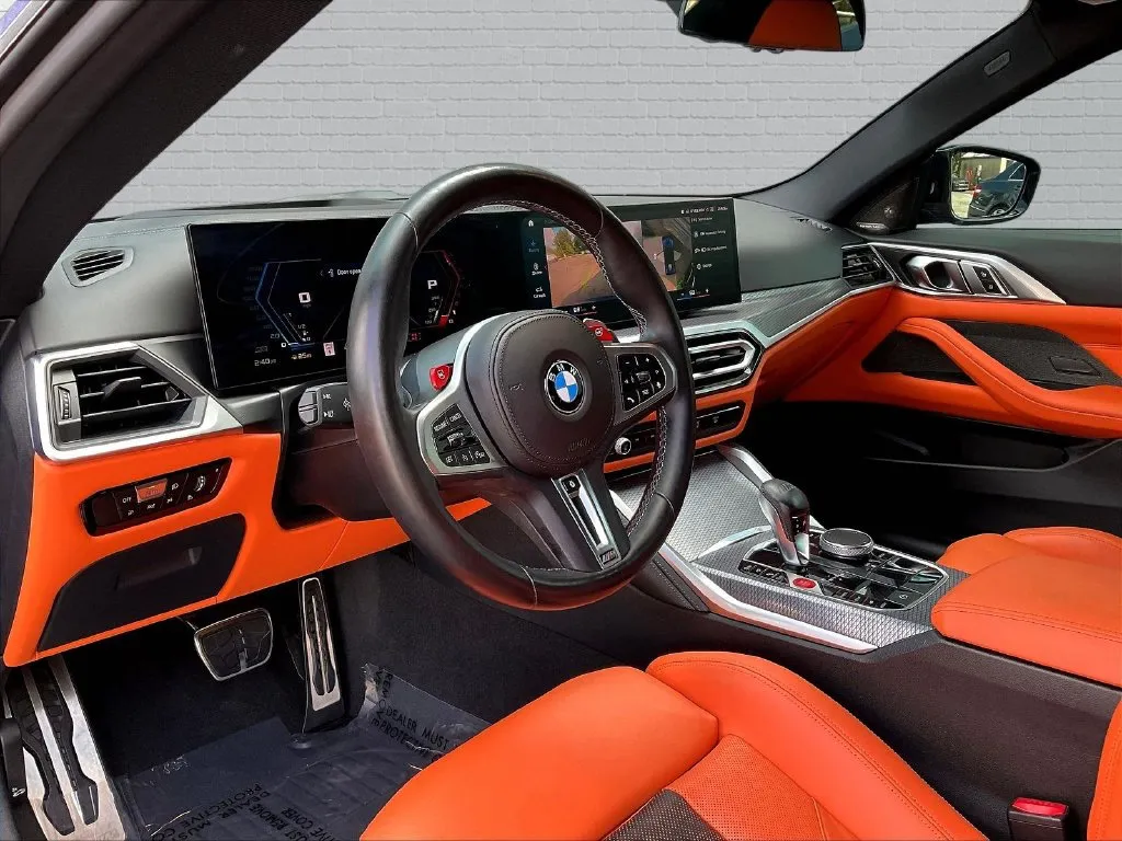BMW M4 photo 13