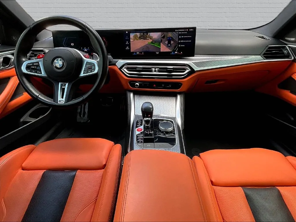 BMW M4 photo 7