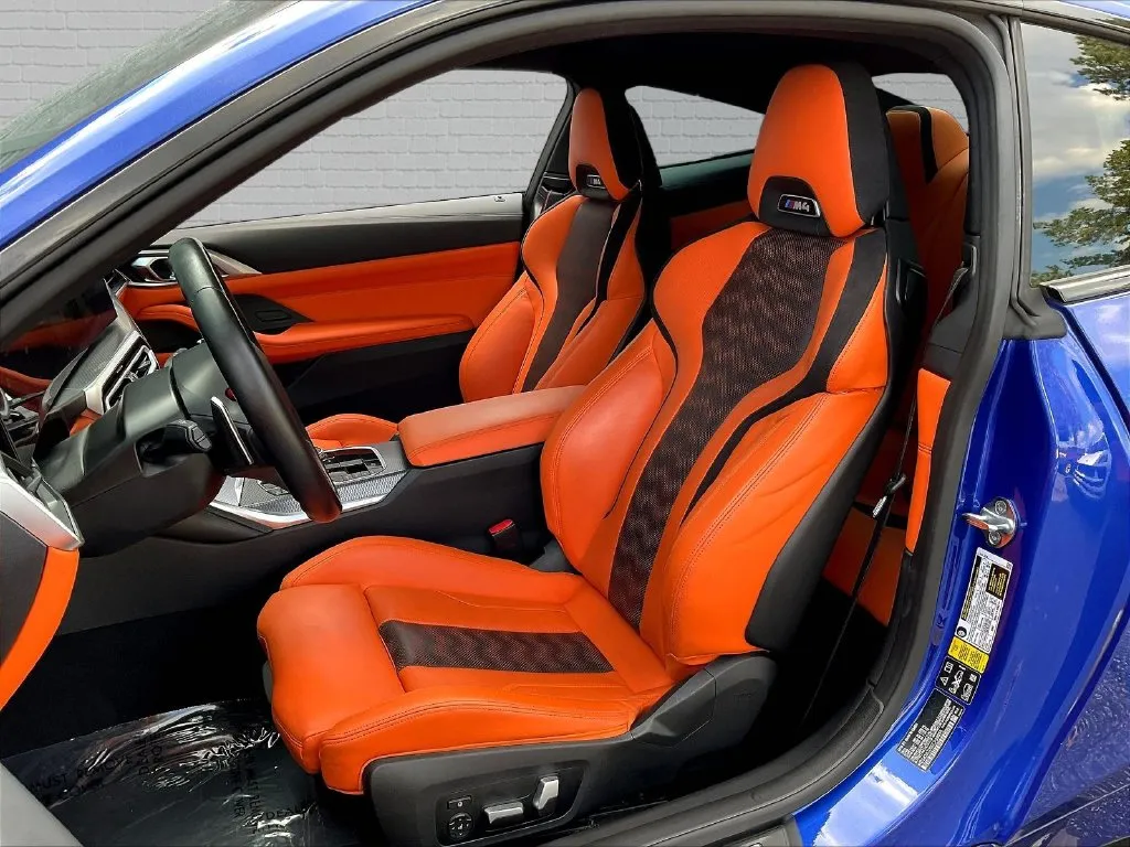 BMW M4 photo 17