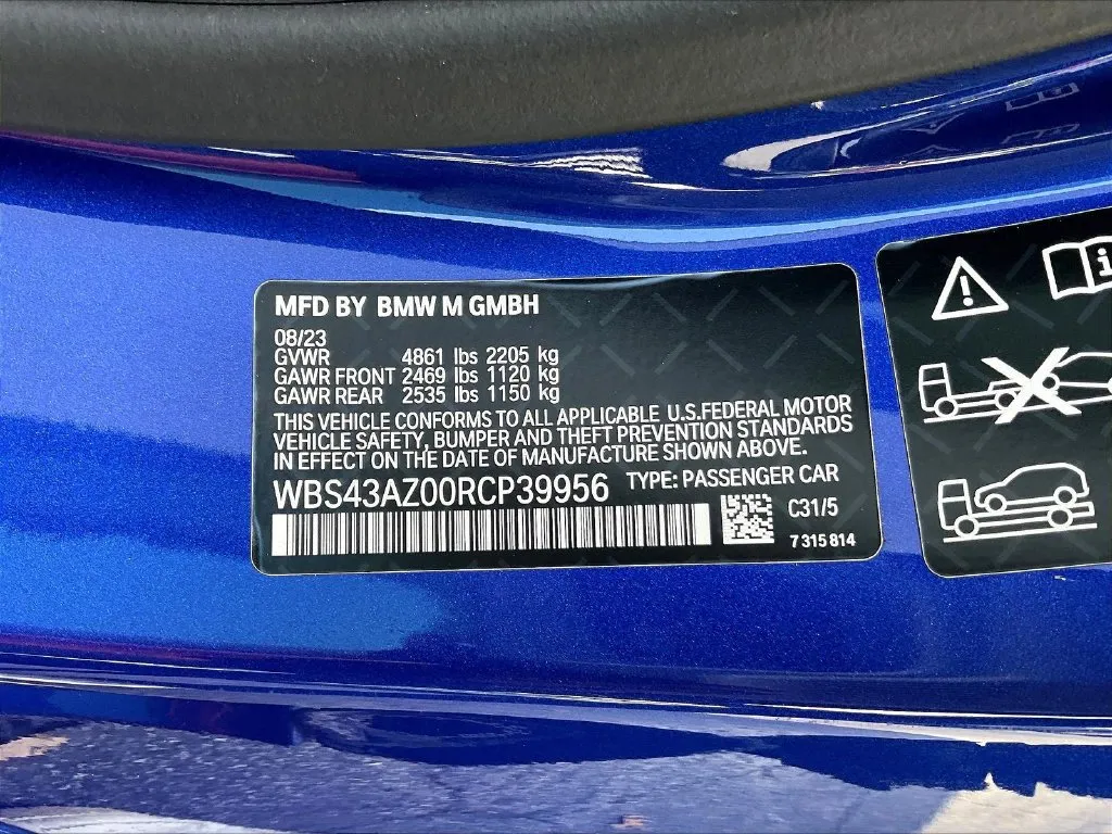 BMW M4 photo 15