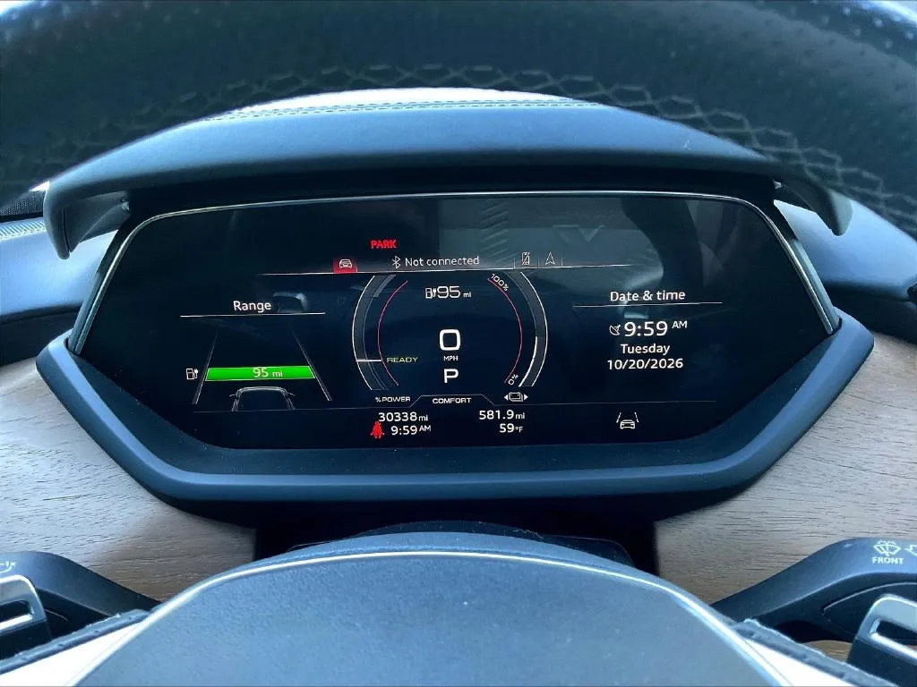 Audi e-tron GT photo 10