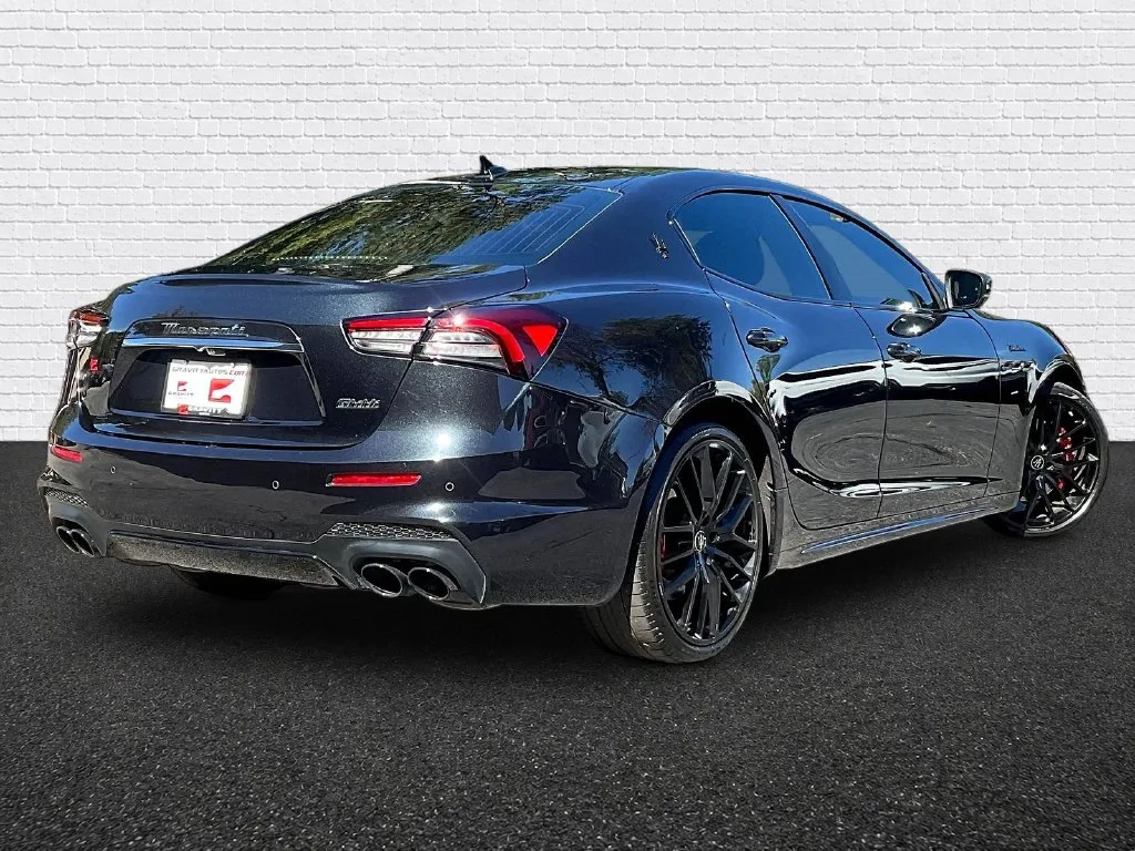 Maserati Ghibli photo 6