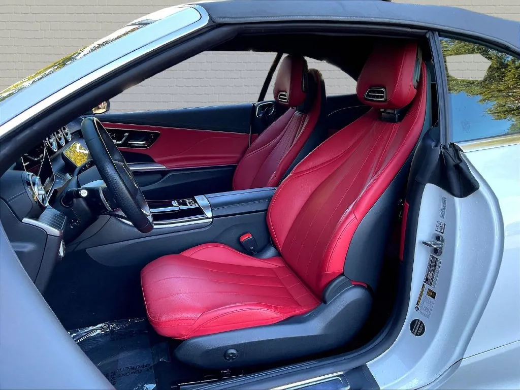 Mercedes-Benz CLE photo 17