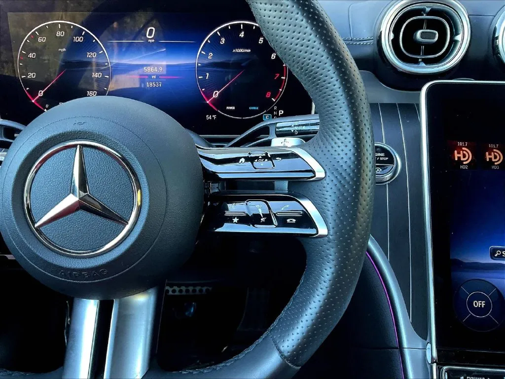 Mercedes-Benz CLE photo 12