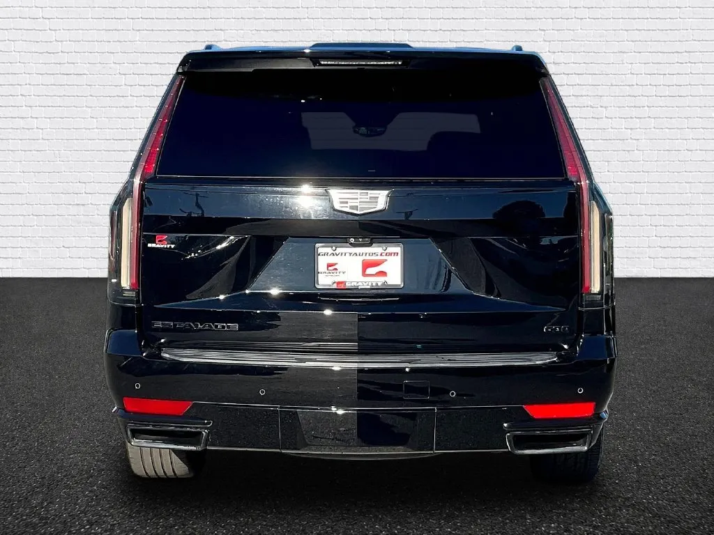 Cadillac Escalade ESV photo 5