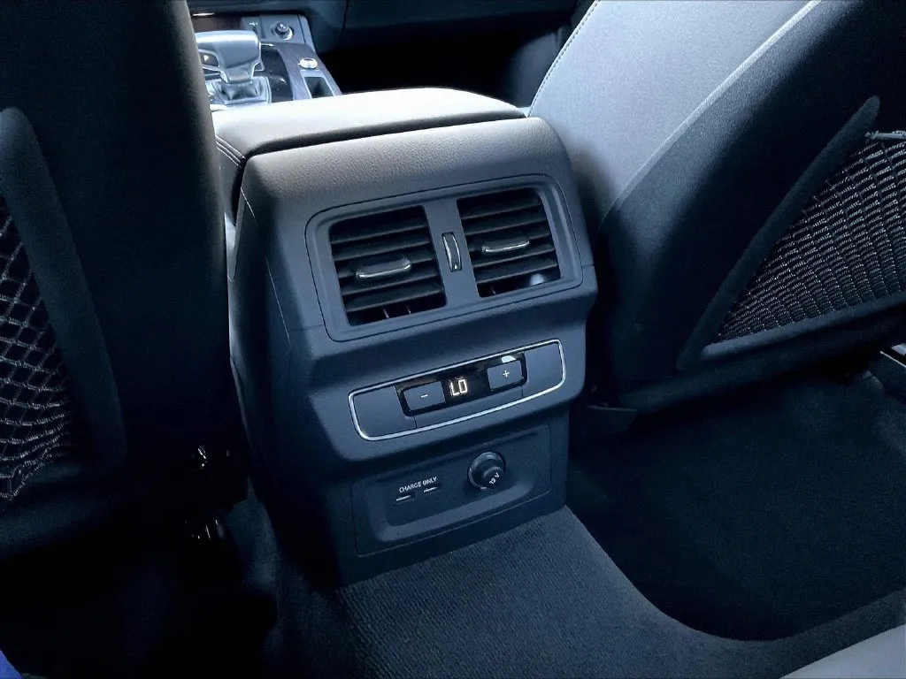 Audi Q5 photo 10