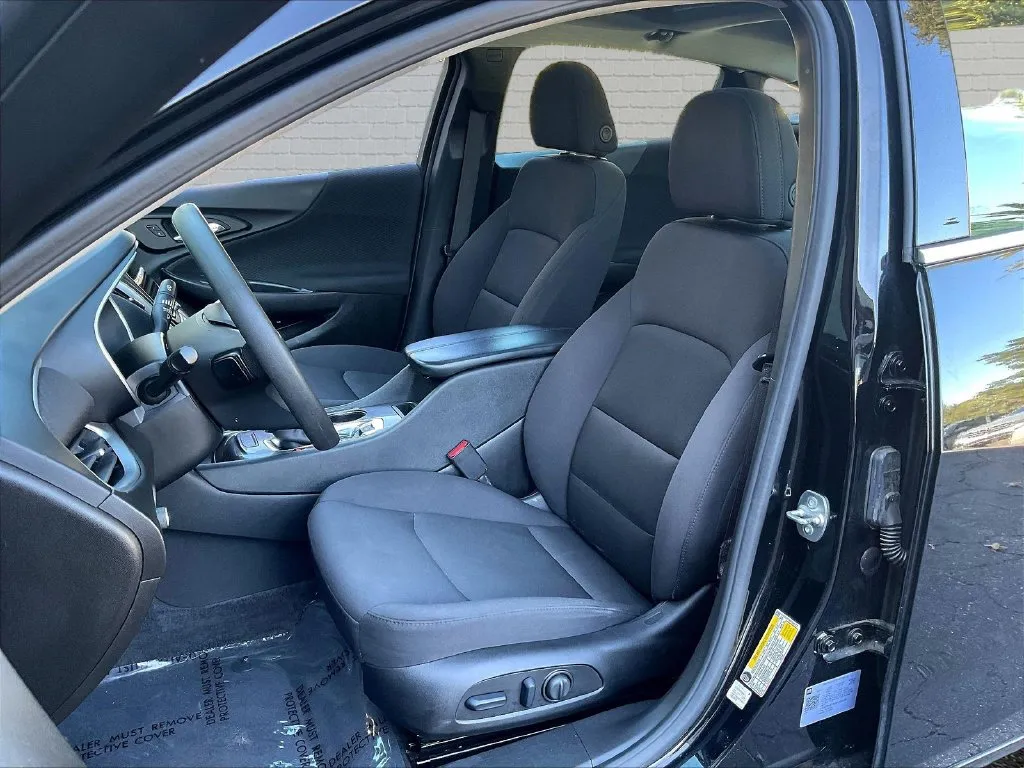 Chevrolet Malibu photo 14