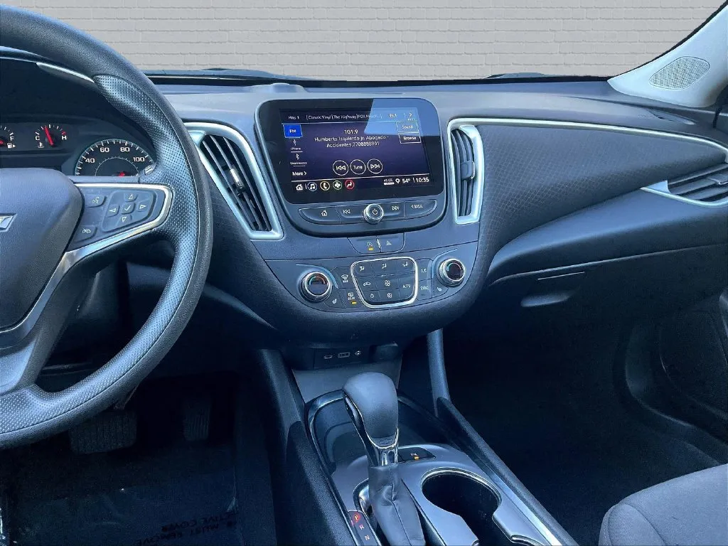 Chevrolet Malibu photo 9