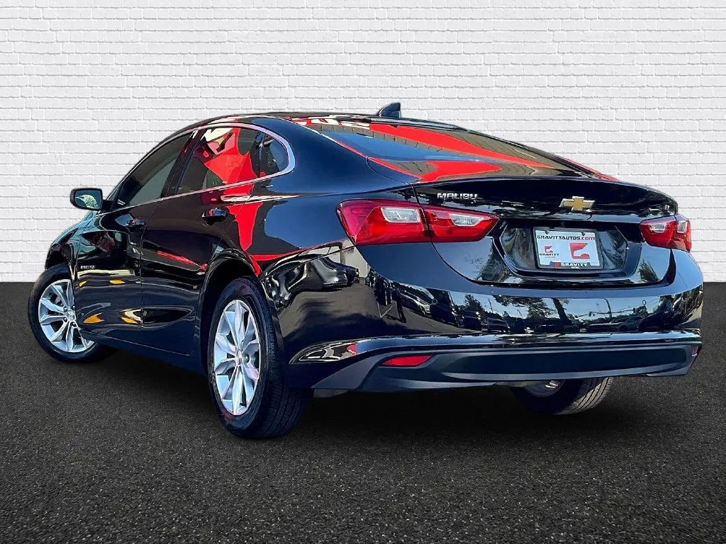 Chevrolet Malibu photo 4