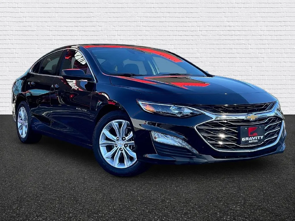 Chevrolet Malibu photo 3