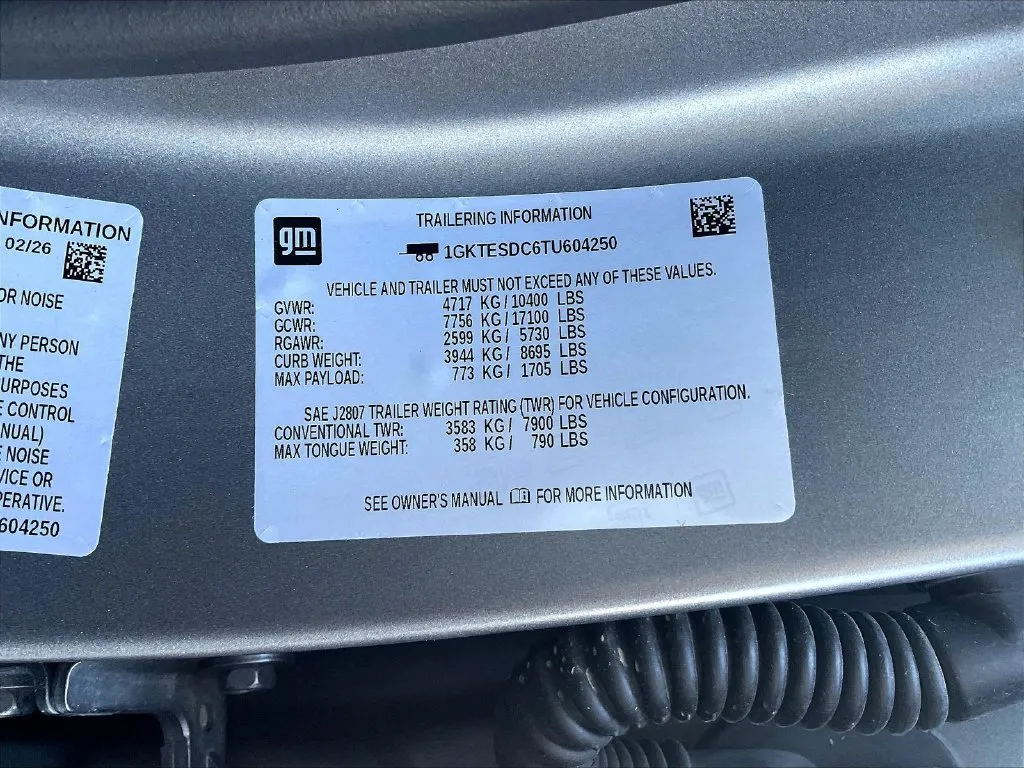 GMC Hummer EV SUV photo 14