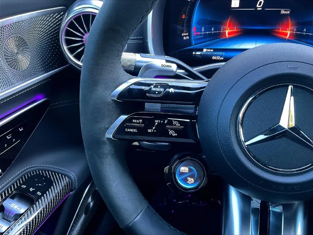 Mercedes-Benz SL-Class photo 10