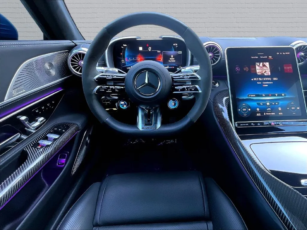 Mercedes-Benz SL-Class photo 8