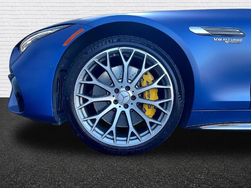 Mercedes-Benz SL-Class photo 25