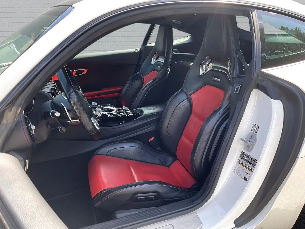 Mercedes-Benz AMG GT photo 14