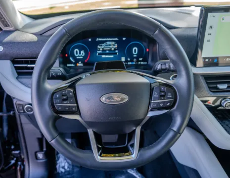 More photos of 2025 Ford Explorer Platinum at Gravity Autos Roswell, GA