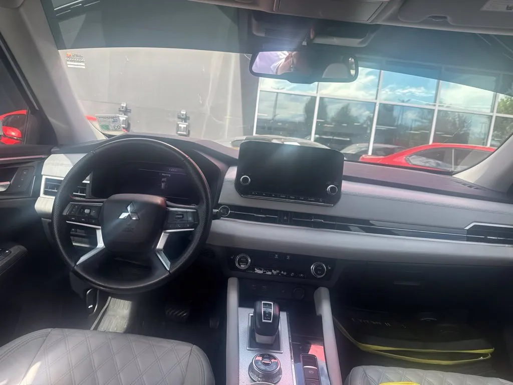 Mitsubishi Outlander photo 10