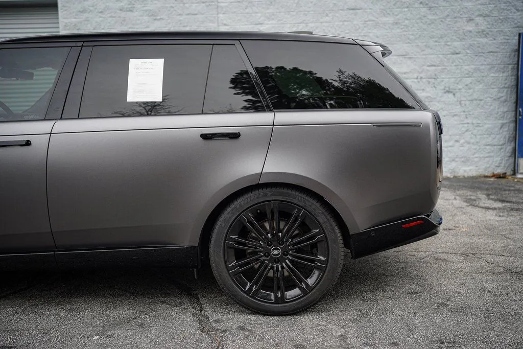 2022 Land Rover New Range Rover SE - Photo 12