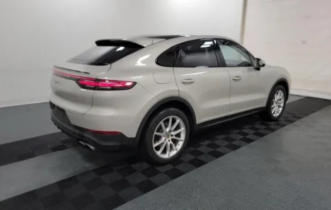 More photos of 2022 Porsche Cayenne Coupe at Gravity Autos Roswell, GA
